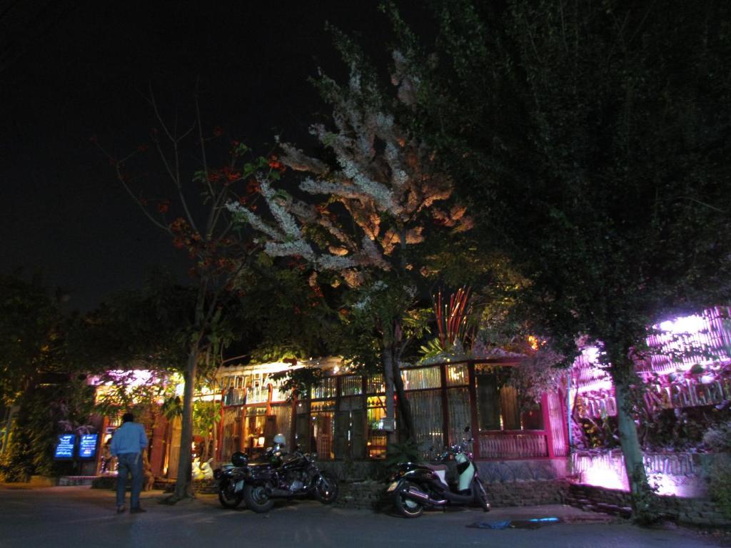 Santitham Guest House Chiang Mai Luaran gambar