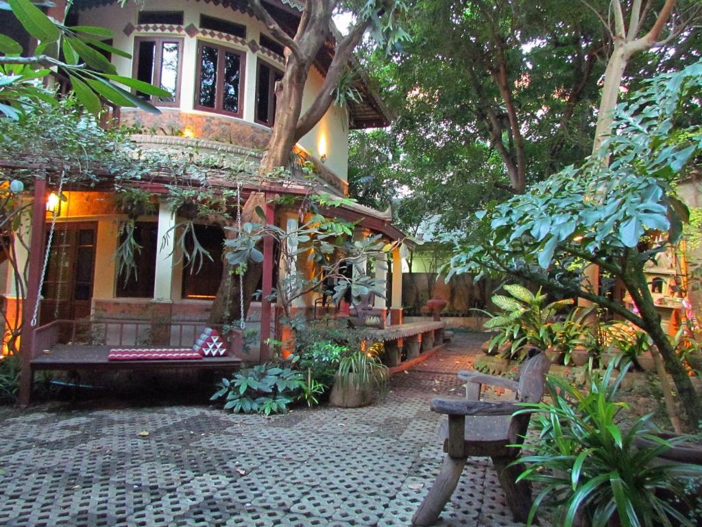 Santitham Guest House Chiang Mai Bilik gambar
