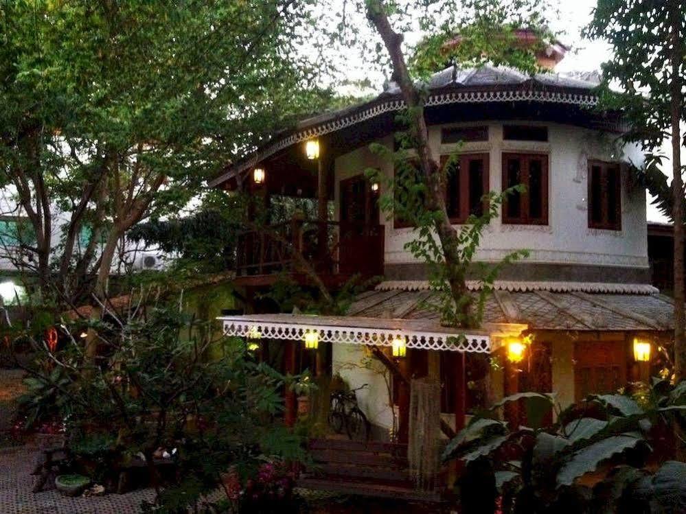 Santitham Guest House Chiang Mai Luaran gambar