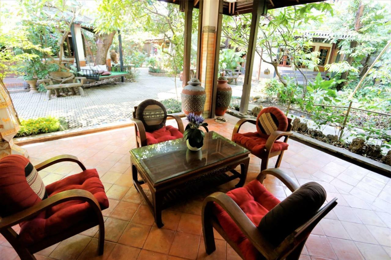 Santitham Guest House Chiang Mai Luaran gambar
